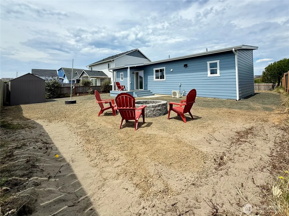475 Sportsmens Street SW Ocean Shores, WA 98569