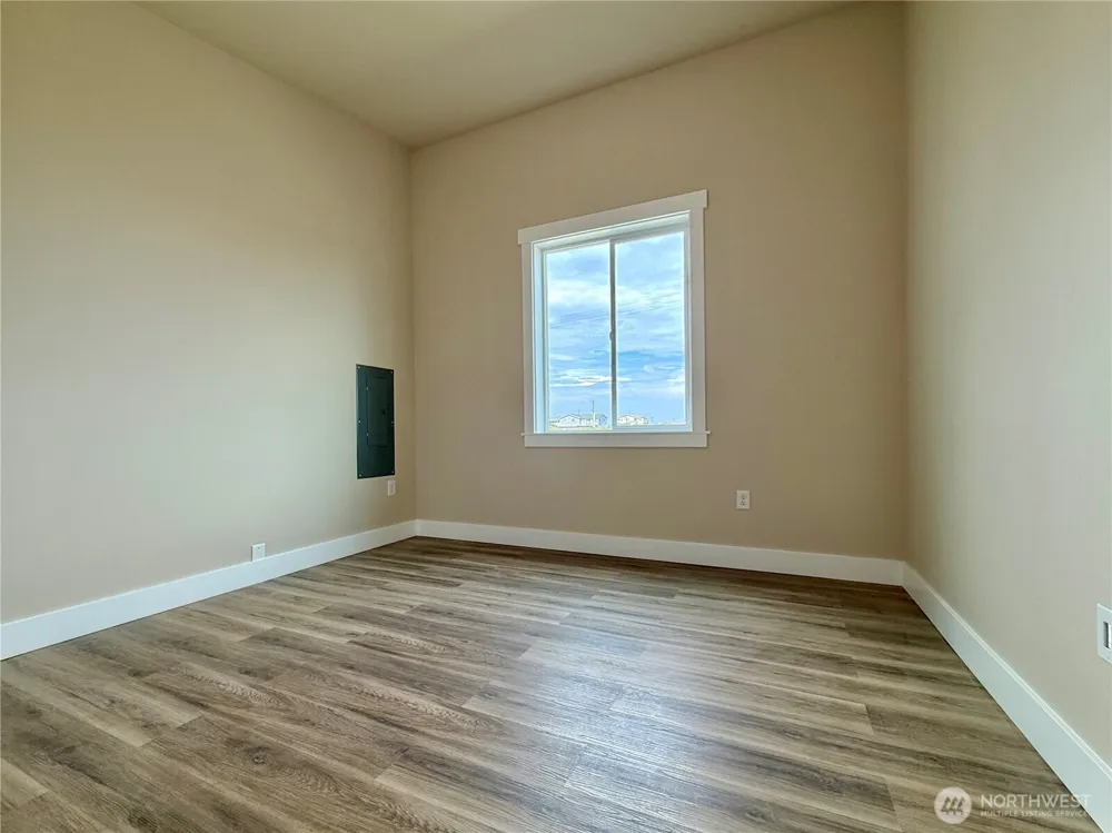 475 Sportsmens Street SW Ocean Shores, WA 98569