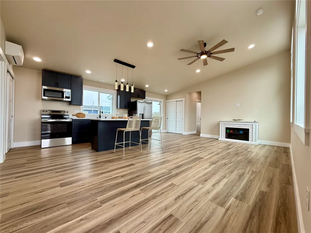 475 Sportsmens Street SW Ocean Shores, WA 98569