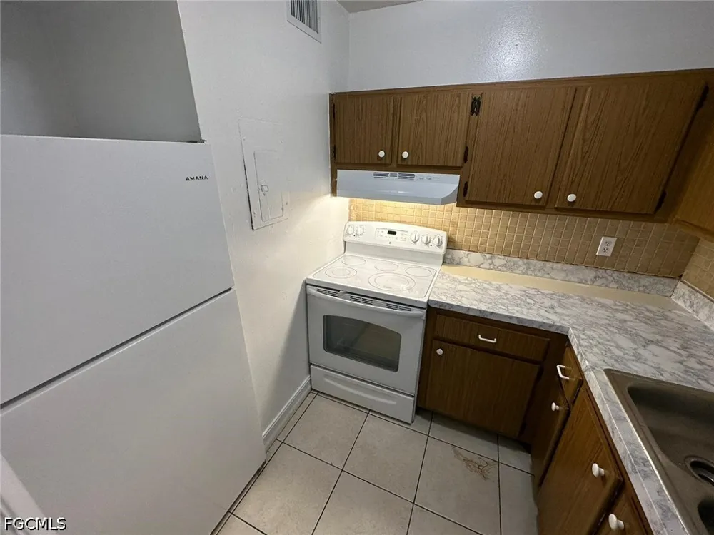 Maravilla Avenue #210 Fort Myers, FL 33901