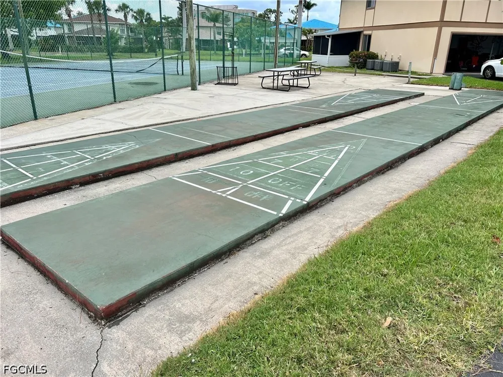 Newfoundland Circle #1 Fort Myers, FL 33907
