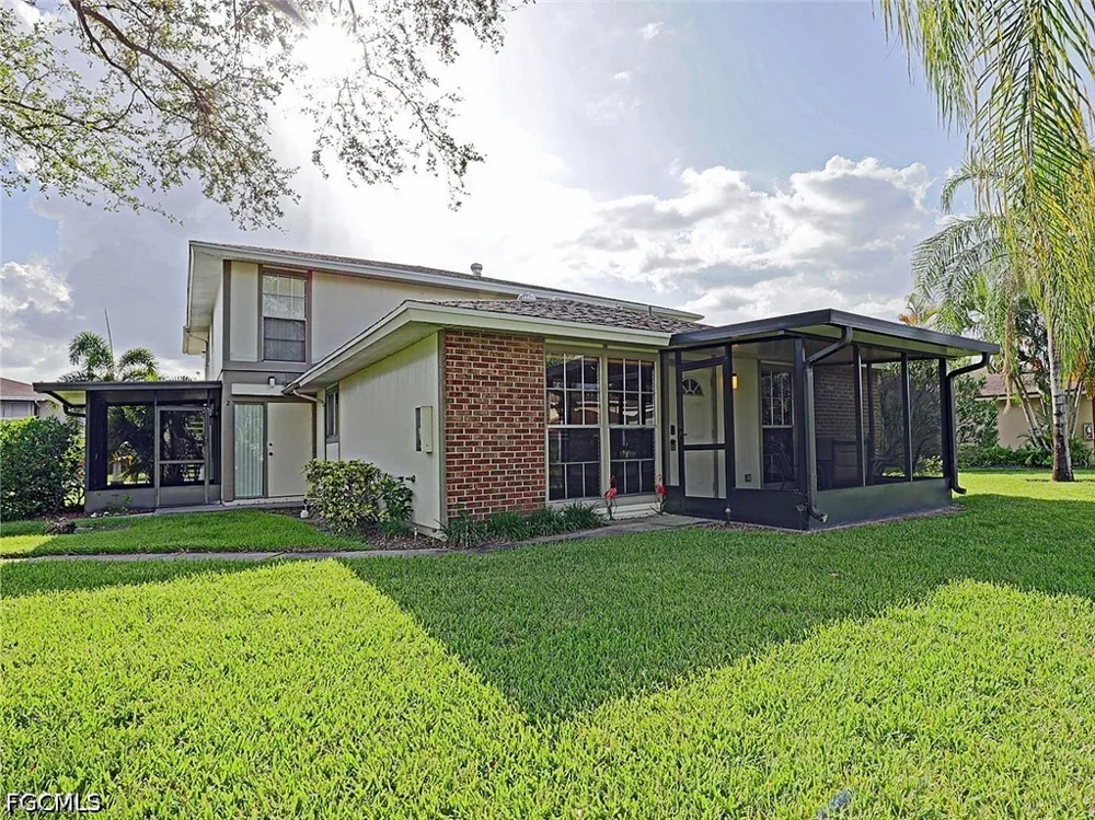 Newfoundland Circle #1 Fort Myers, FL 33907