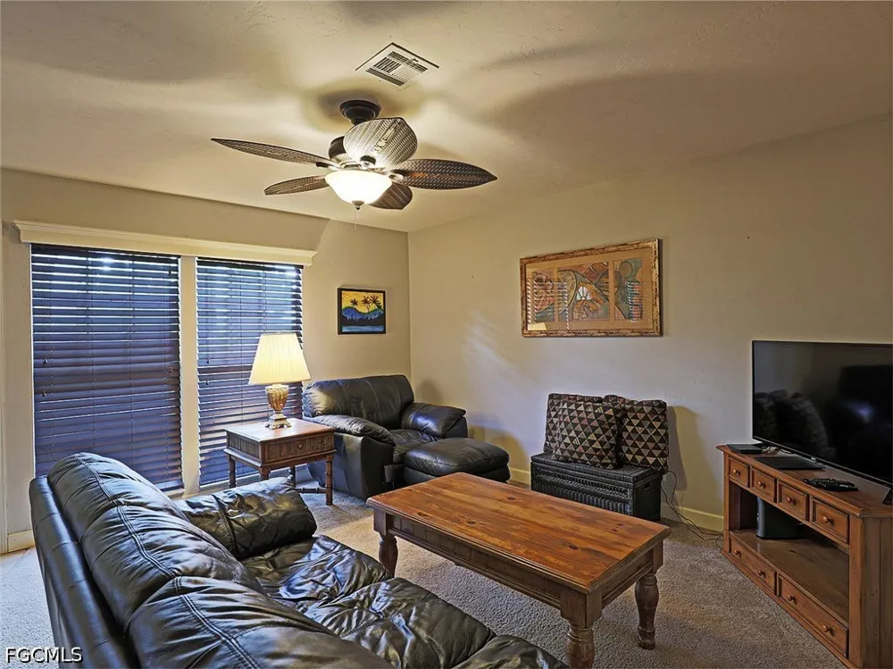 Newfoundland Circle #1 Fort Myers, FL 33907