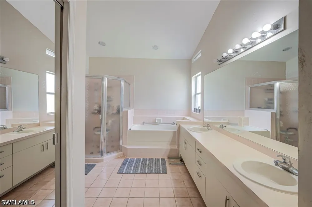 Middlesex Place Naples, FL 34104