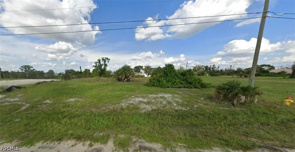 SW 10th Avenue Cape Coral, FL 33991
