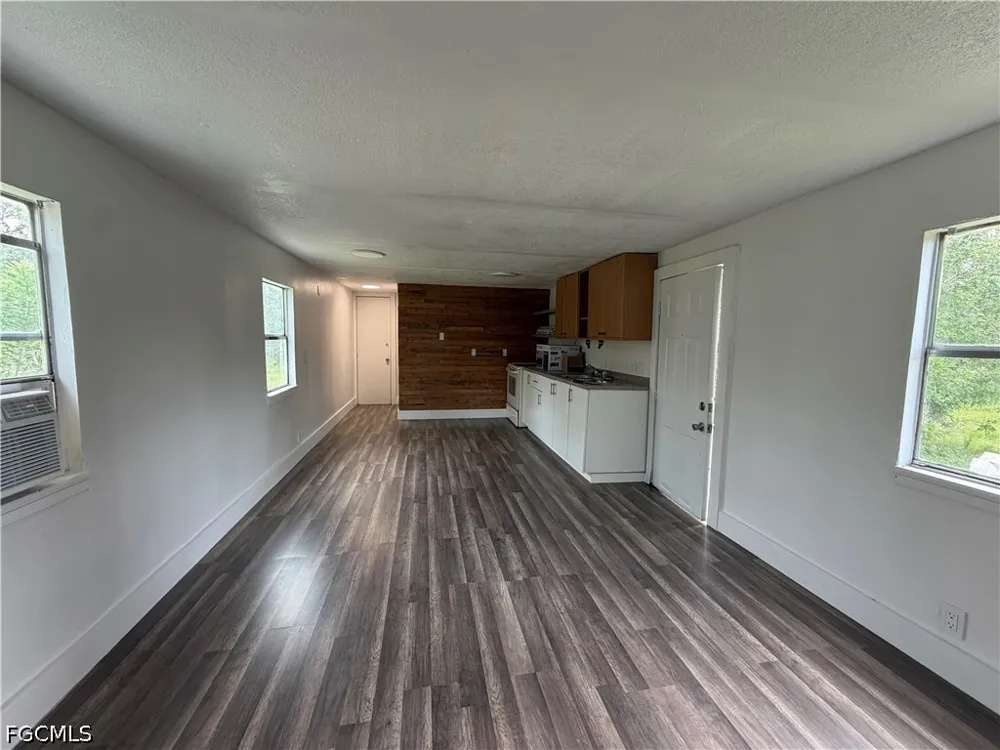 Riviera Avenue Clewiston, FL 33440