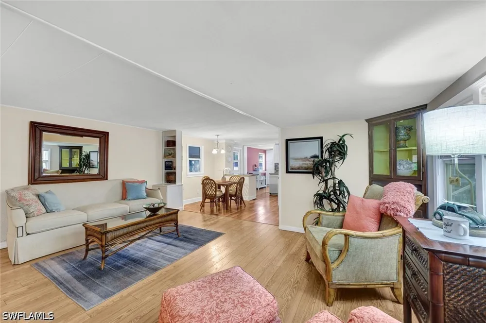 Menton Lane Naples, FL 34112