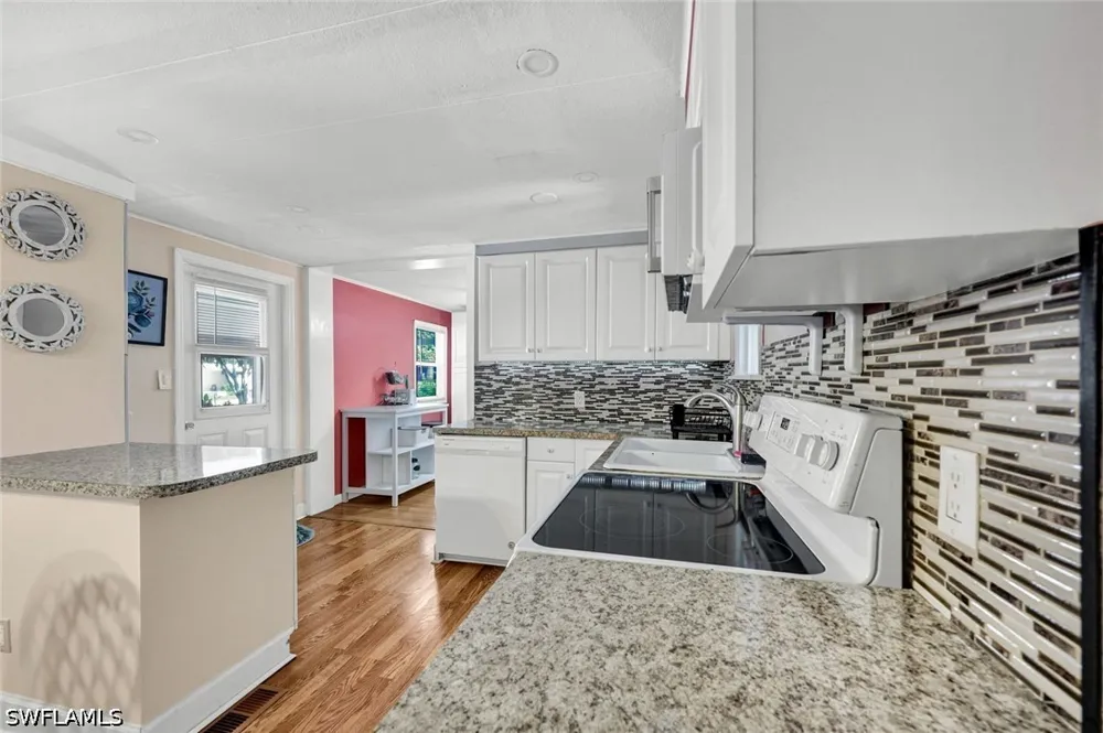 Menton Lane Naples, FL 34112