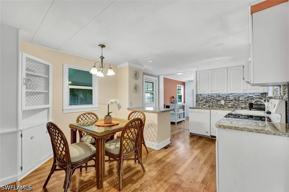 Menton Lane Naples, FL 34112
