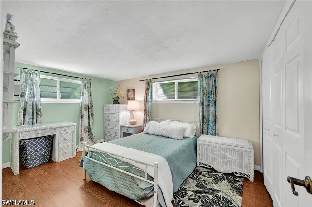 Menton Lane Naples, FL 34112