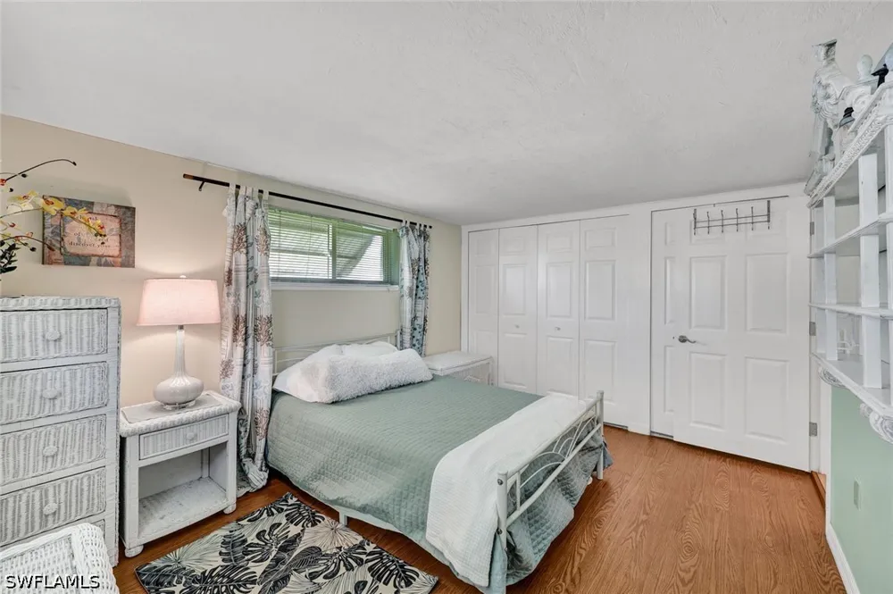 Menton Lane Naples, FL 34112