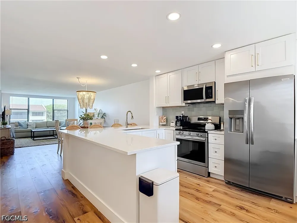 E Gulf Drive #D433 Sanibel, FL 33957