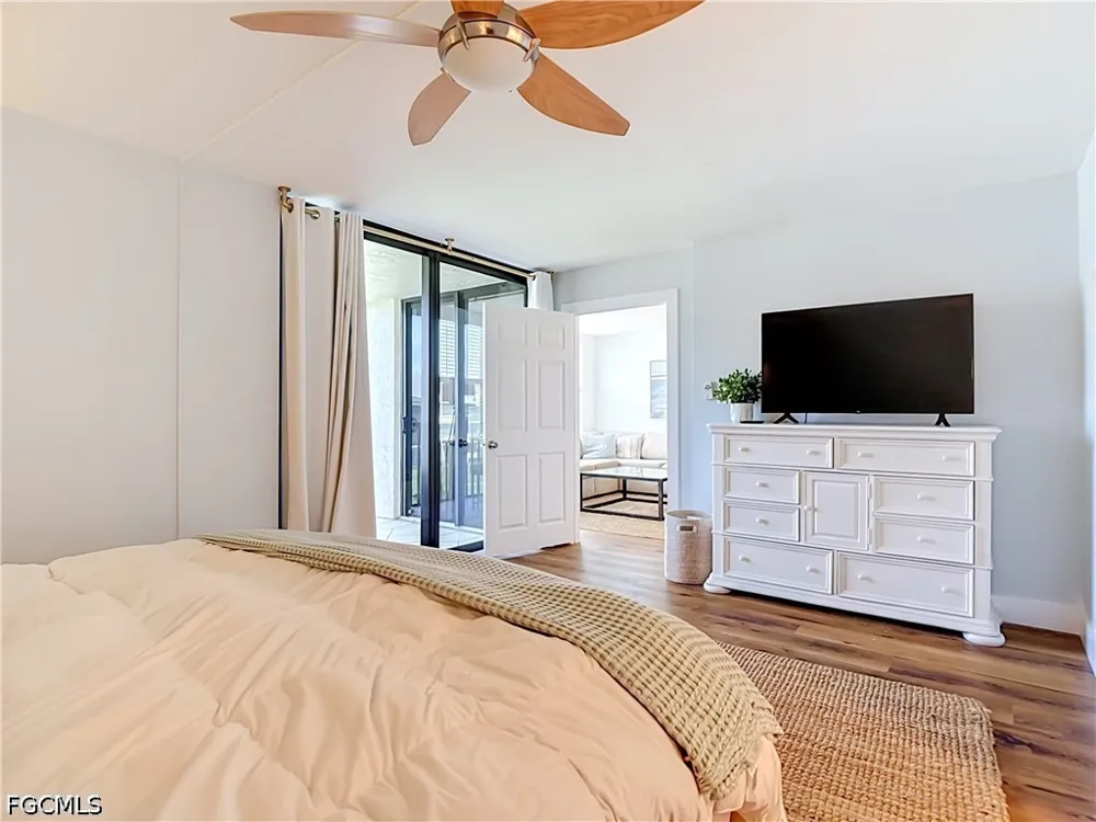 E Gulf Drive #D433 Sanibel, FL 33957