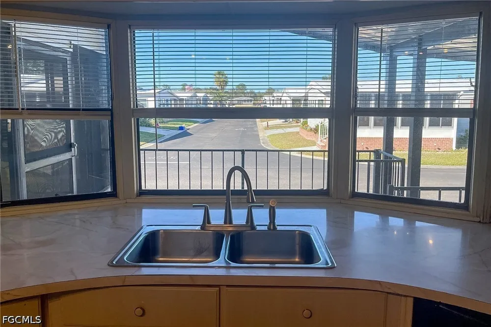 ASHE STREET Alva, FL 33920
