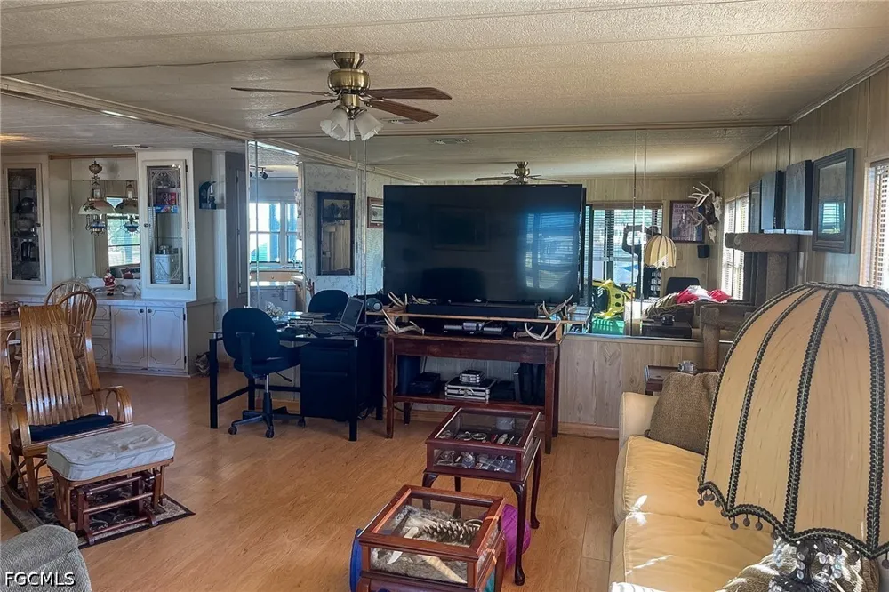 ASHE STREET Alva, FL 33920