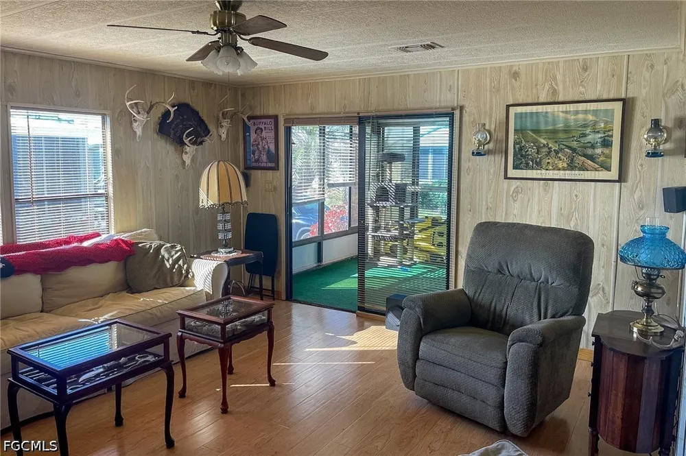 ASHE STREET Alva, FL 33920