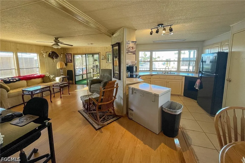 ASHE STREET Alva, FL 33920