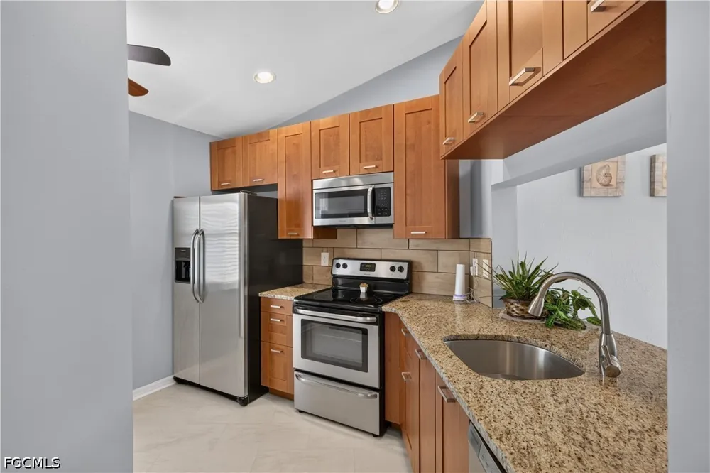 Summergate Circle #203 Fort Myers, FL 33913