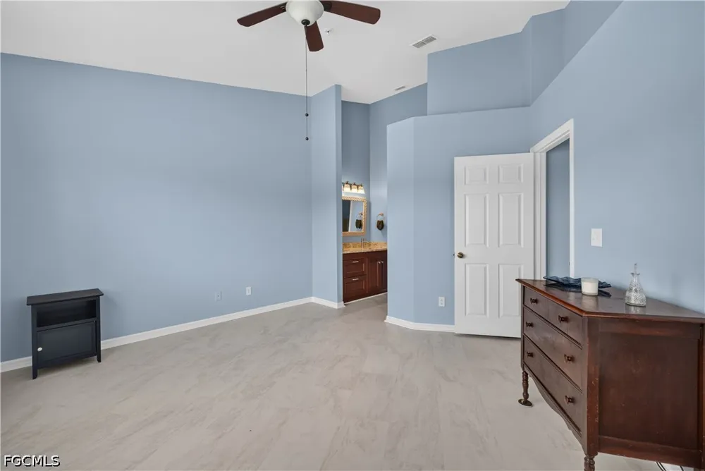 Summergate Circle #203 Fort Myers, FL 33913