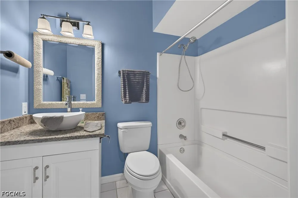 Summergate Circle #203 Fort Myers, FL 33913
