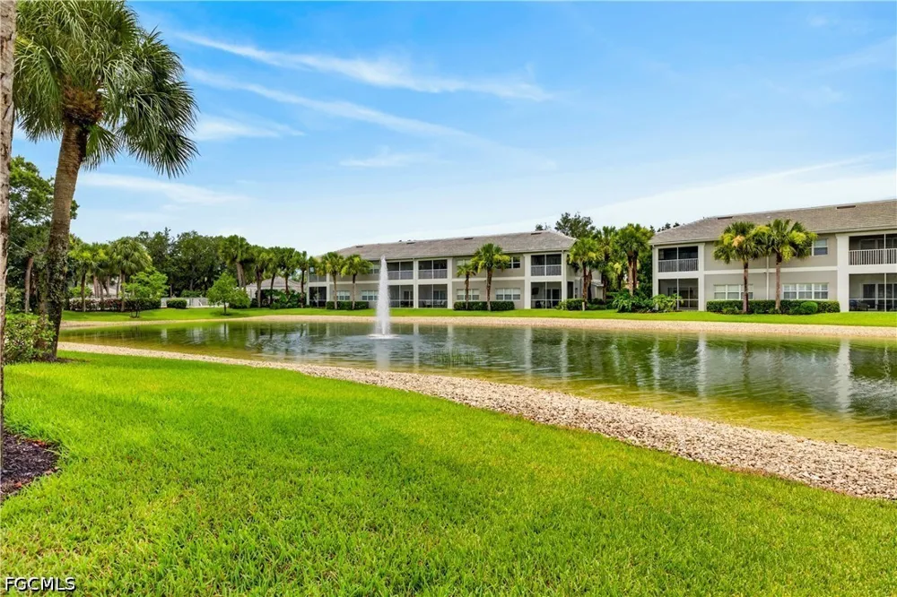 Summergate Circle #203 Fort Myers, FL 33913