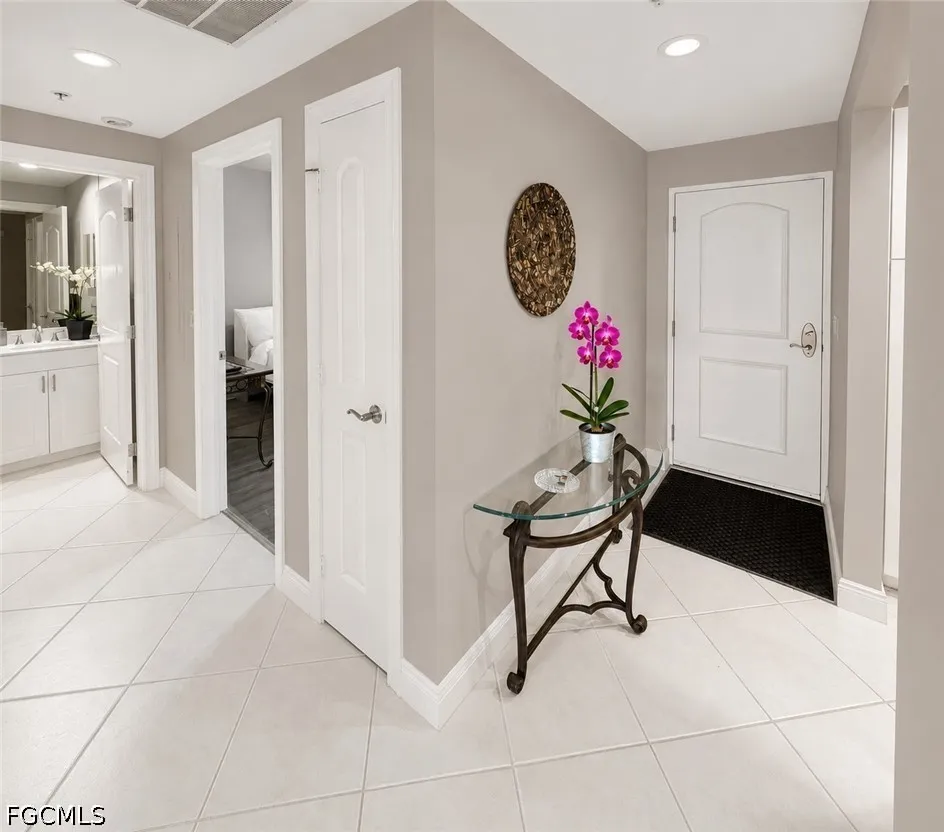 W 1st Street #304 Fort Myers, FL 33901