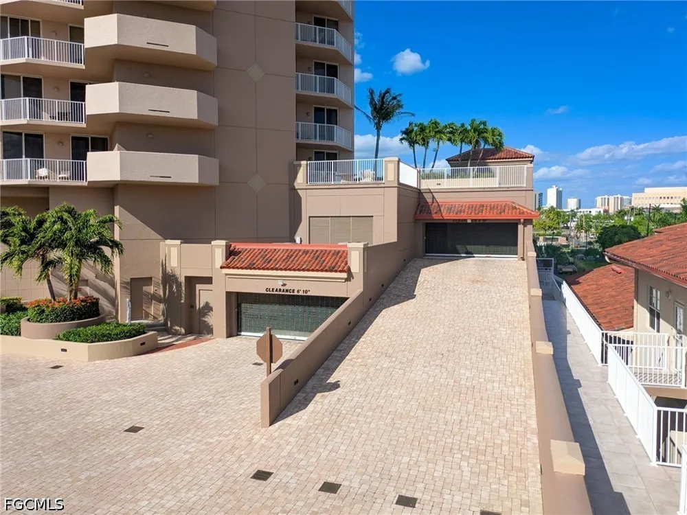 W 1st Street #304 Fort Myers, FL 33901