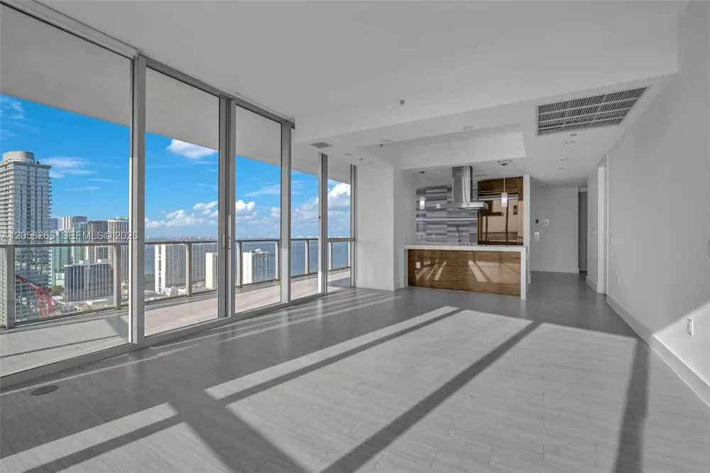 1100 Biscayne Blvd #4308 Miami, FL 33132