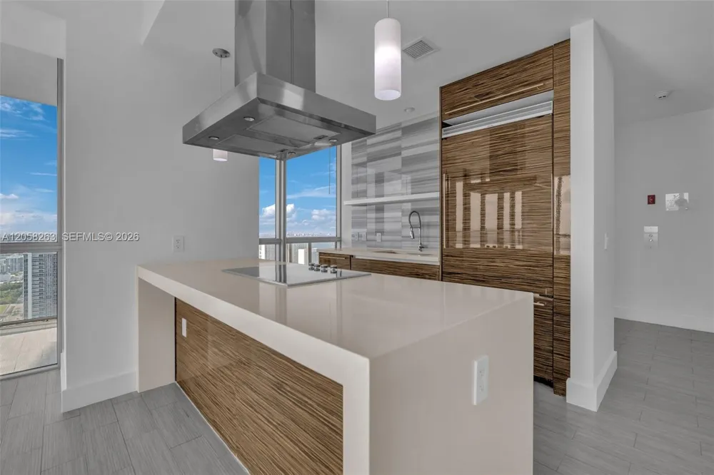 1100 Biscayne Blvd #4308 Miami, FL 33132