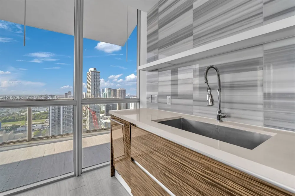 1100 Biscayne Blvd #4308 Miami, FL 33132