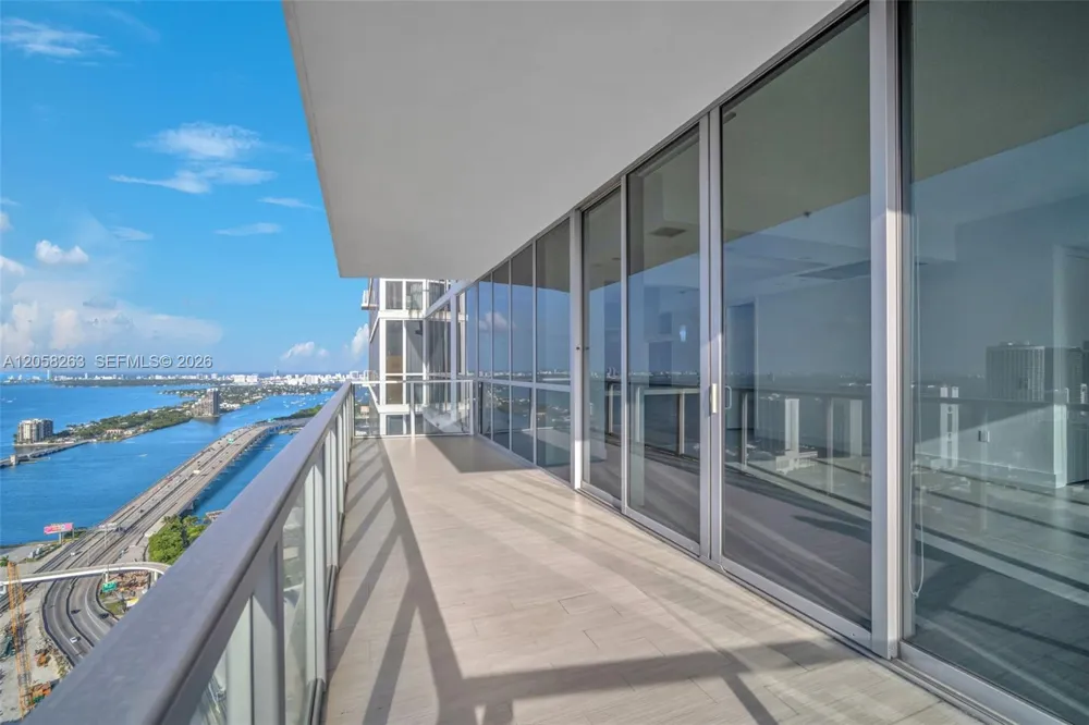 1100 Biscayne Blvd #4308 Miami, FL 33132