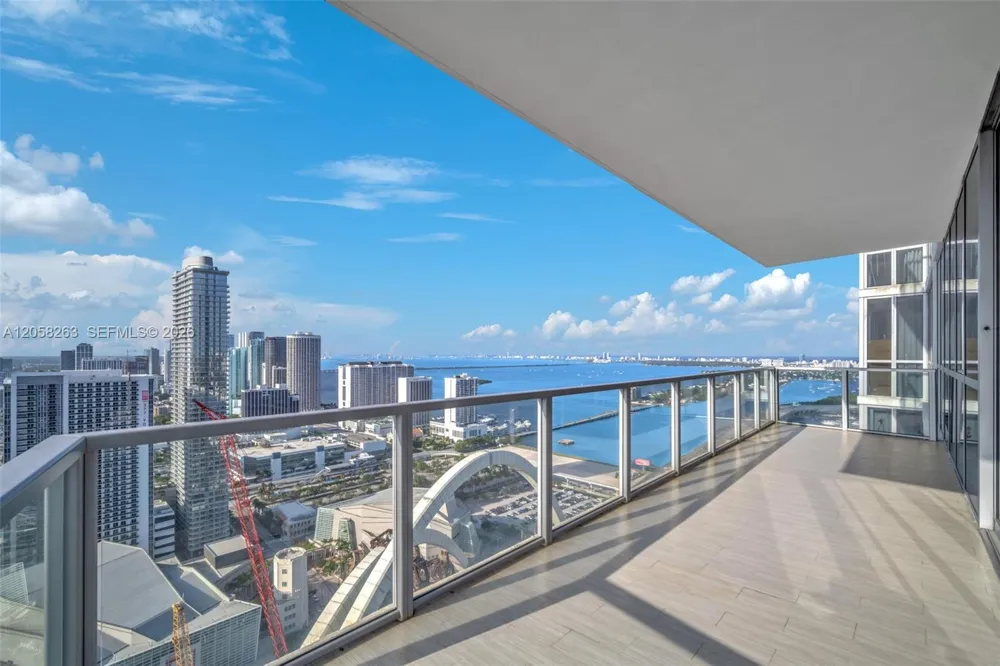 1100 Biscayne Blvd #4308 Miami, FL 33132