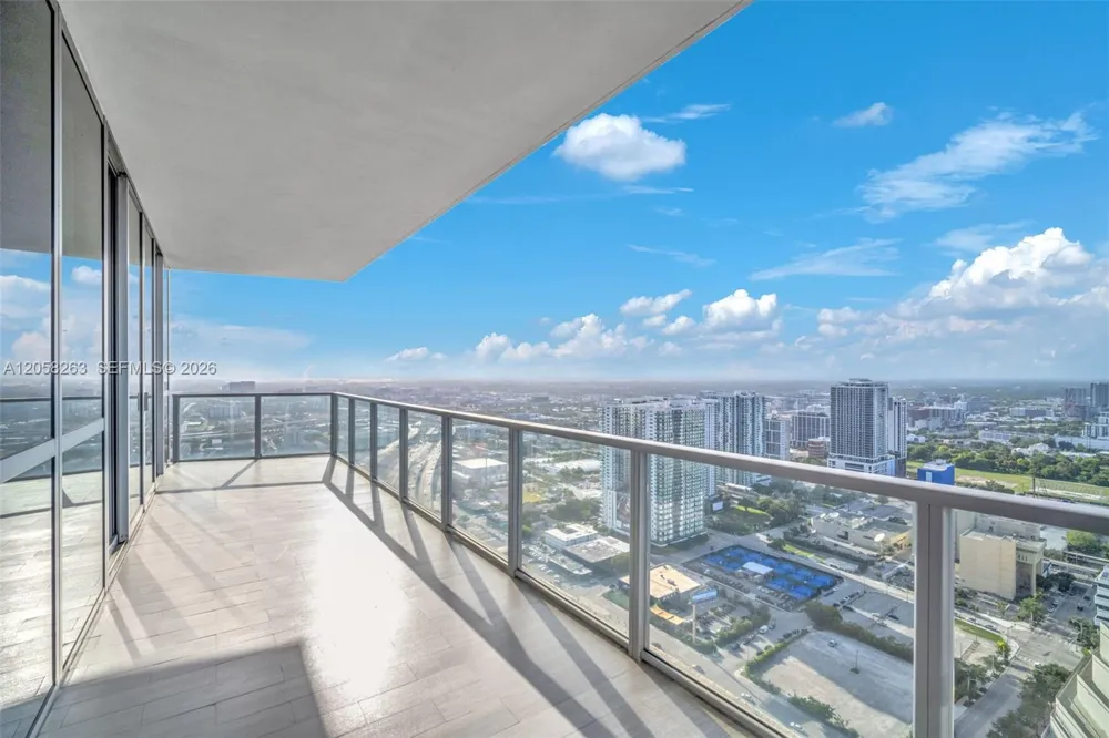 1100 Biscayne Blvd #4308 Miami, FL 33132