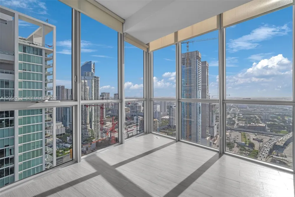 1100 Biscayne Blvd #4308 Miami, FL 33132