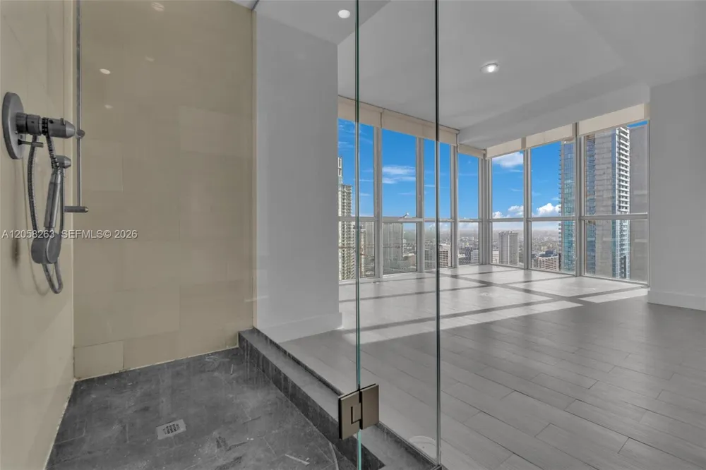 1100 Biscayne Blvd #4308 Miami, FL 33132