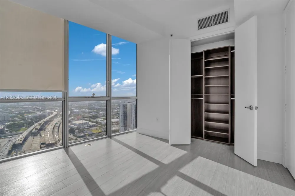 1100 Biscayne Blvd #4308 Miami, FL 33132