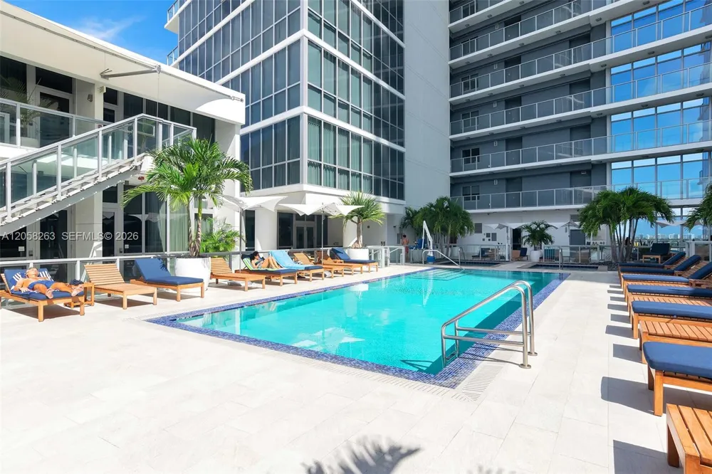 1100 Biscayne Blvd #4308 Miami, FL 33132
