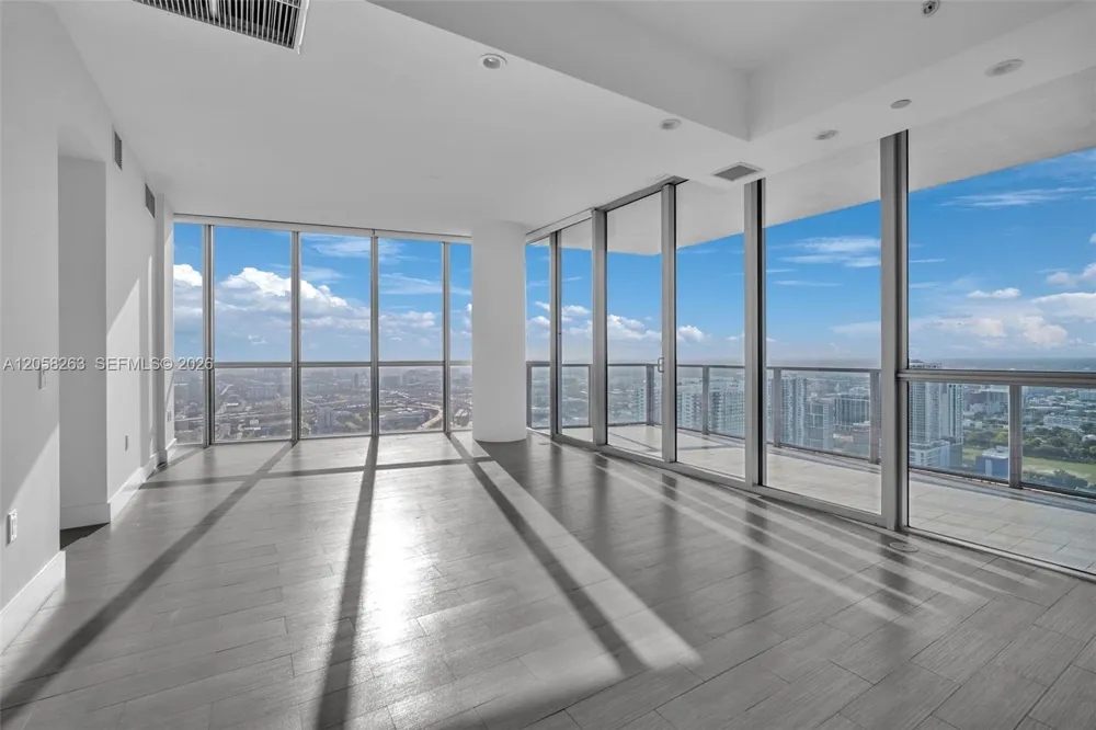 1100 Biscayne Blvd #4308 Miami, FL 33132