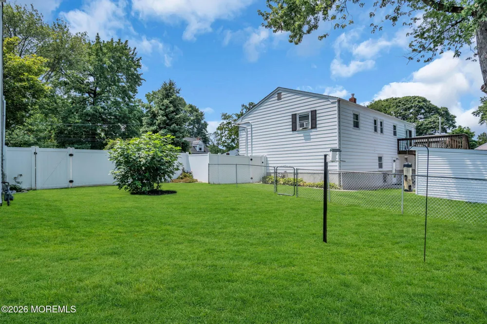 147 Clairmont Avenue Belford, NJ 07718