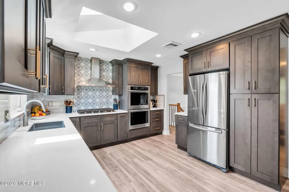 147 Clairmont Avenue Belford, NJ 07718