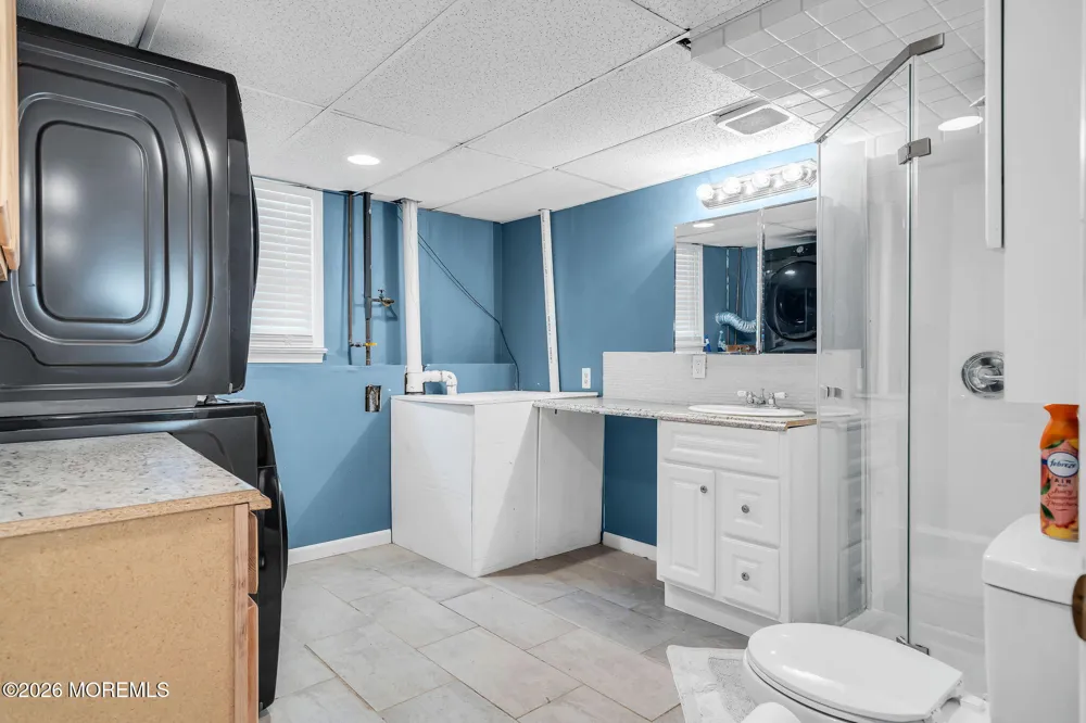 147 Clairmont Avenue Belford, NJ 07718