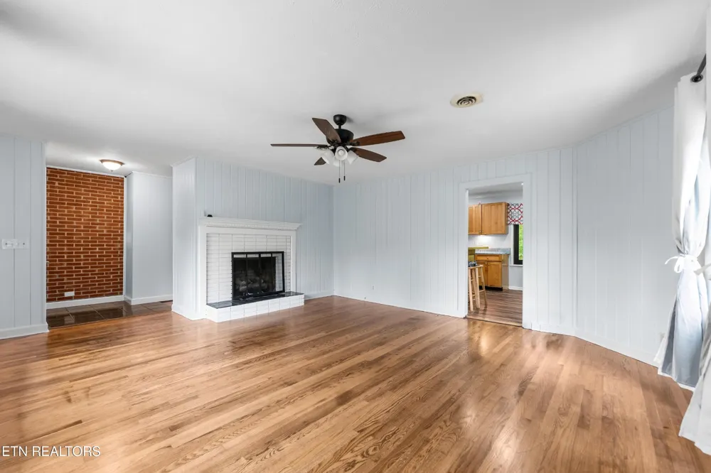 26182528 Shaler Lane Knoxville, TN 37920