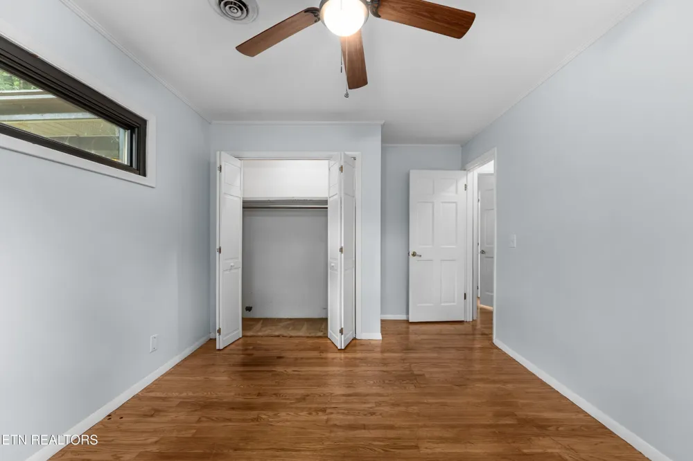 26182528 Shaler Lane Knoxville, TN 37920