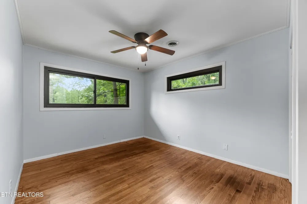 26182528 Shaler Lane Knoxville, TN 37920