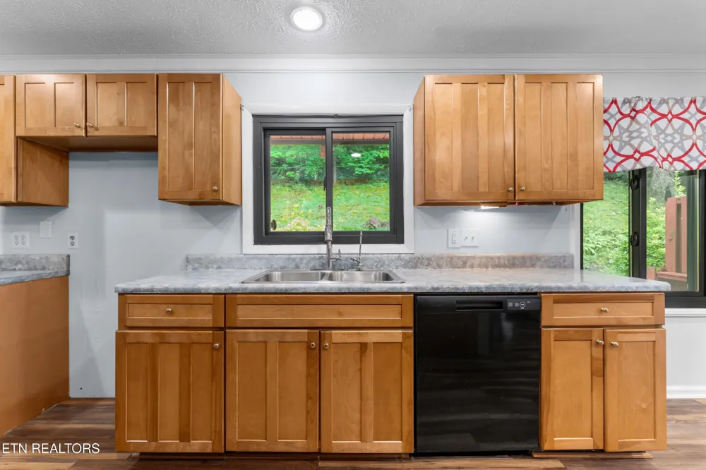 26182528 Shaler Lane Knoxville, TN 37920