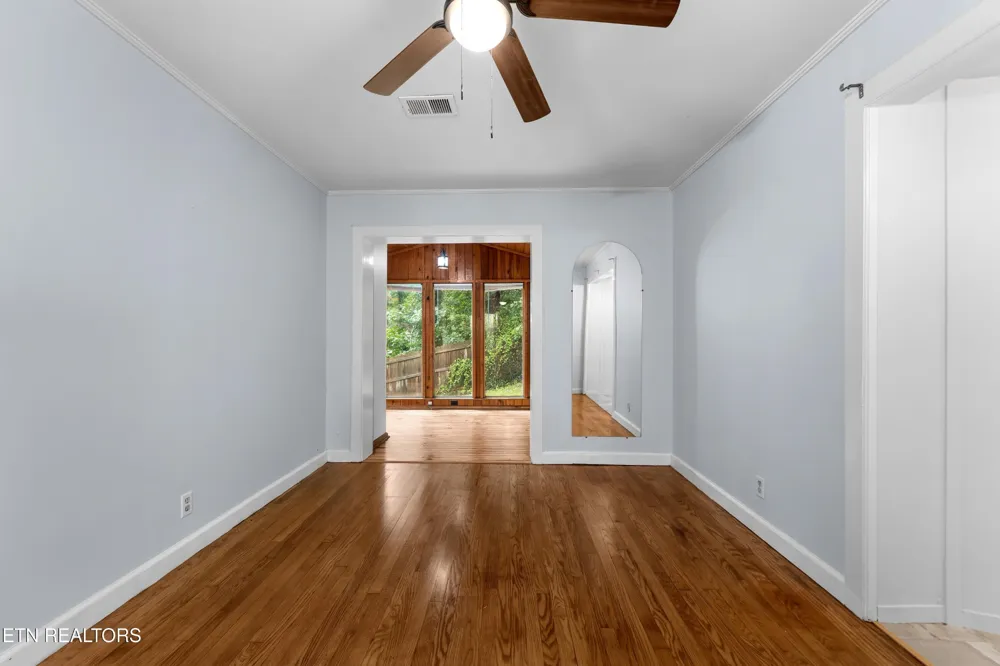 26182528 Shaler Lane Knoxville, TN 37920