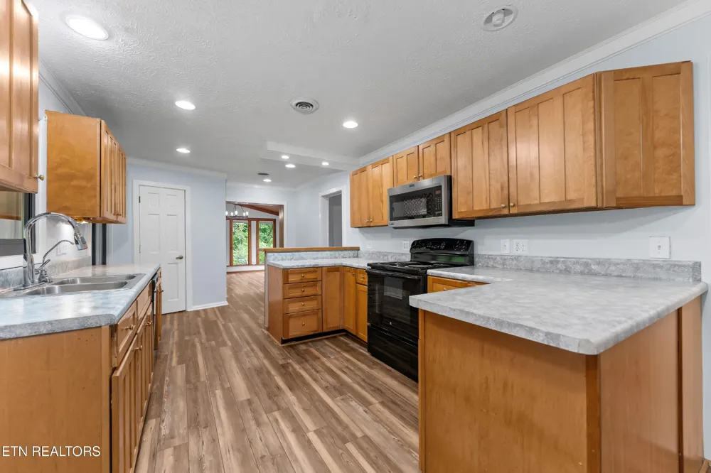 26182528 Shaler Lane Knoxville, TN 37920