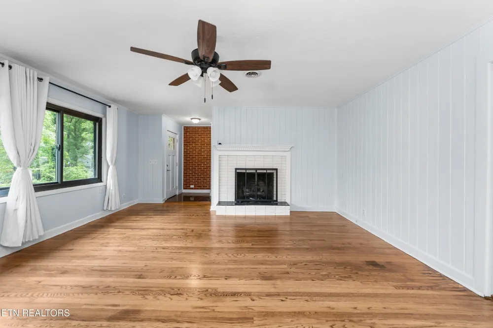 26182528 Shaler Lane Knoxville, TN 37920