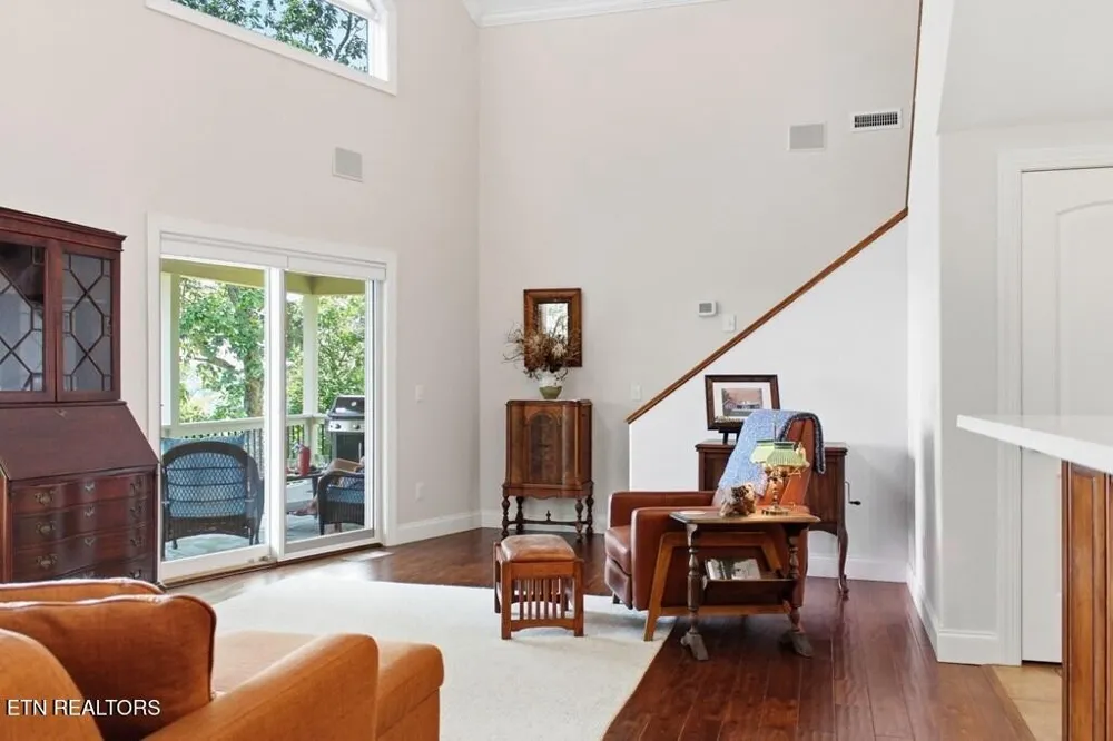 583 Cliff Park Rd Monterey, TN 38574