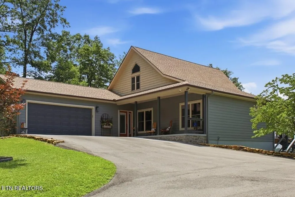 583 Cliff Park Rd Monterey, TN 38574